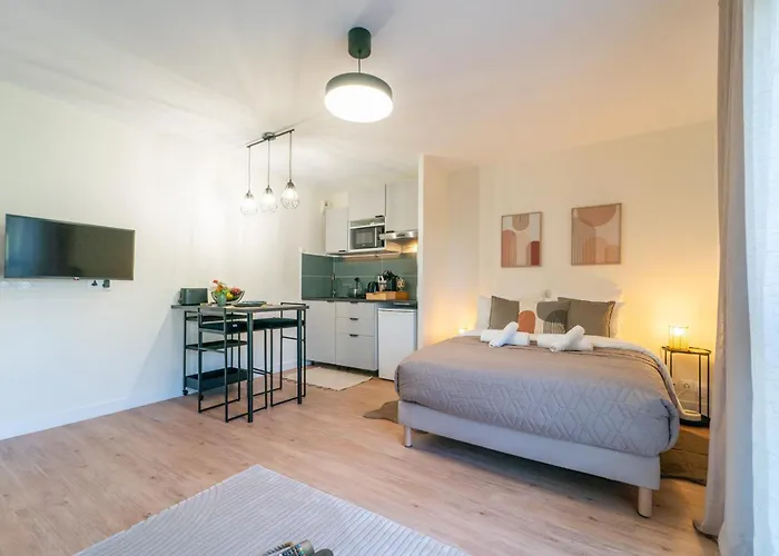 شقة L'art Du Confort - 30 M2 A 25 Min De Paris بوبْئيني